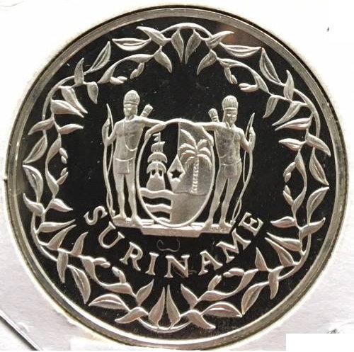 Суринам. 25 гульденов 1990 г.