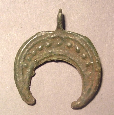 Киевская Русь. Лунница. X – XIII вв. Бронза.