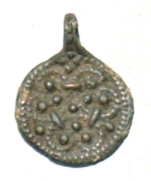 Киевская Русь. Подвеска круглая. Бронза. Литье. X – XIII вв.