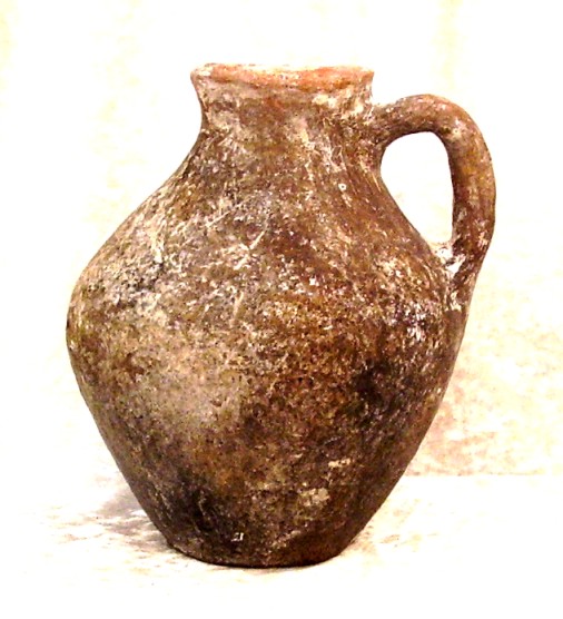 Северное Причерноморье. Кувшин с ручкой. Венчик отогнут наружу. Грубая зернистая глина. II – IV вв. н.э.