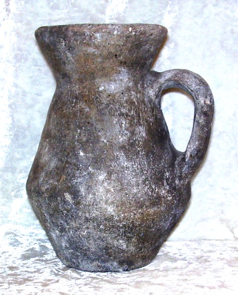 Северное Причерноморье. Кувшин биконической формы с ручкой. Венчик выполнен в виде раструба. II – III вв. н.э.