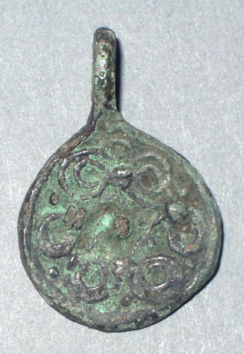 Киевская Русь. Подвеска круглая.  Бронза. Литье.  X – XIII вв.