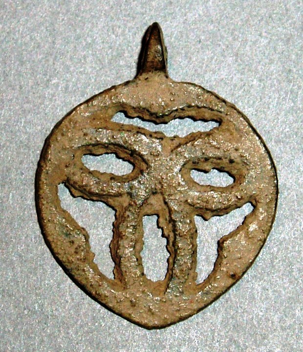 Киевская Русь. Подвеска круглая ажурная. Бронза. Литье. X – XIII вв.