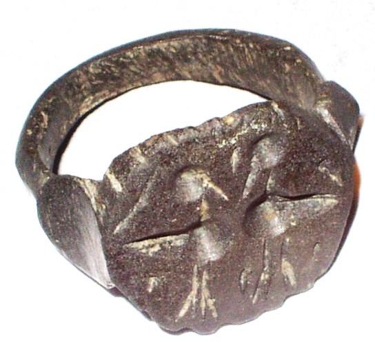 Киевская Русь. Перстень “Птицы счастья”. Бронза. Литье. X – XIII вв.